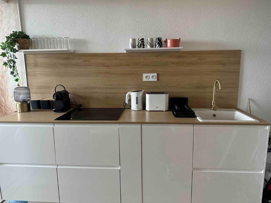 Mon Appart A La Plage, Piscine, Wifi, Tv Frontignan Buitenkant foto
